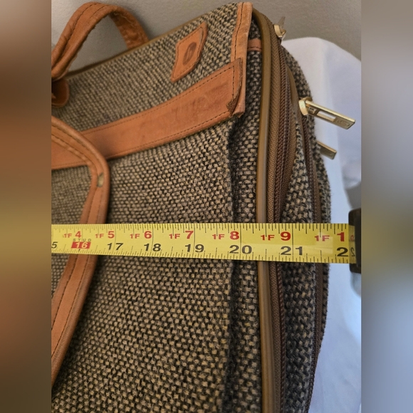 Vintage Hartmann Luggage Tweed And Leather 3 Compartment Carry-on Bag In EUC - Picture 9 of 11
